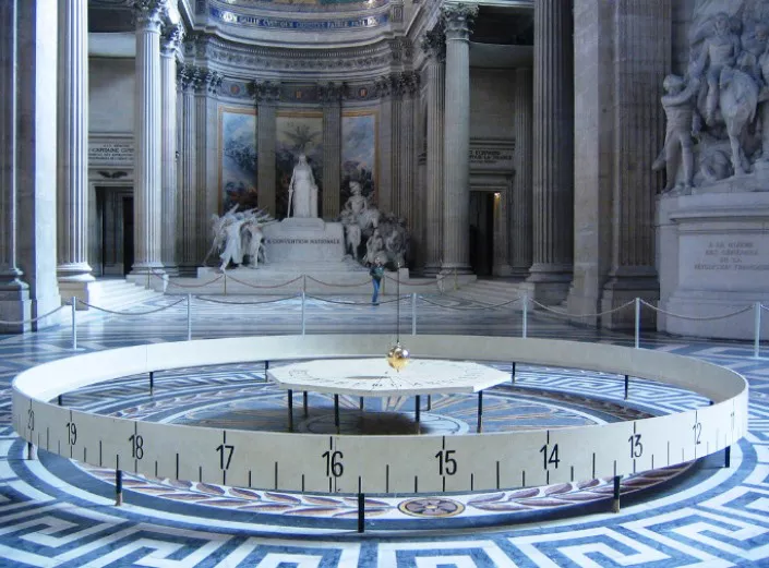 Il pendolo di Foucault torna nel Pantheon di Parigi