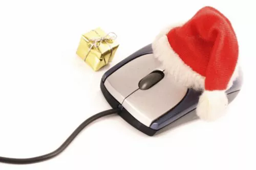 Regali di Natale 2011: vincono gli acquisti online